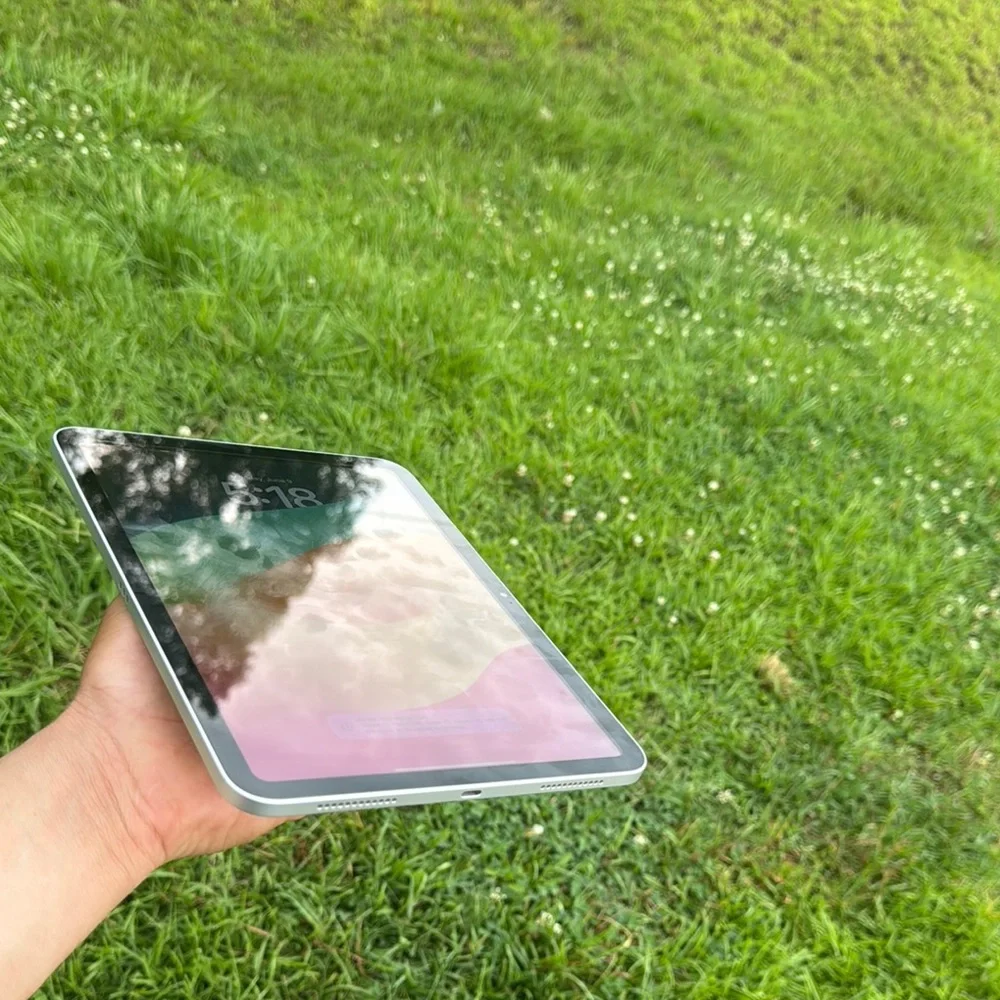 Apple discover elegance